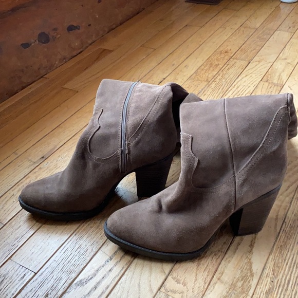 Steve Madden Boots - Picture 8 of 12